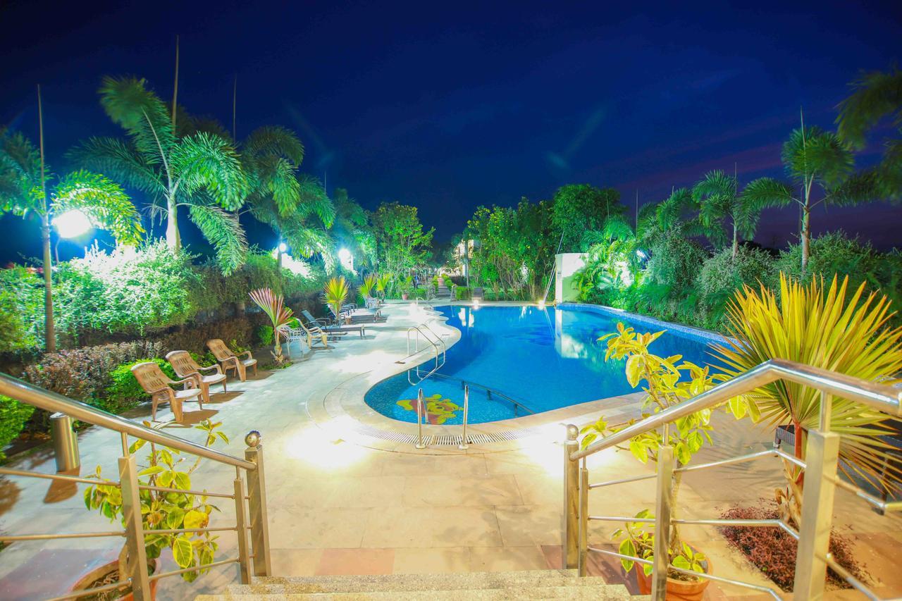 V Resorts Rajaji National Park ริชิเคช ภายนอก รูปภาพ