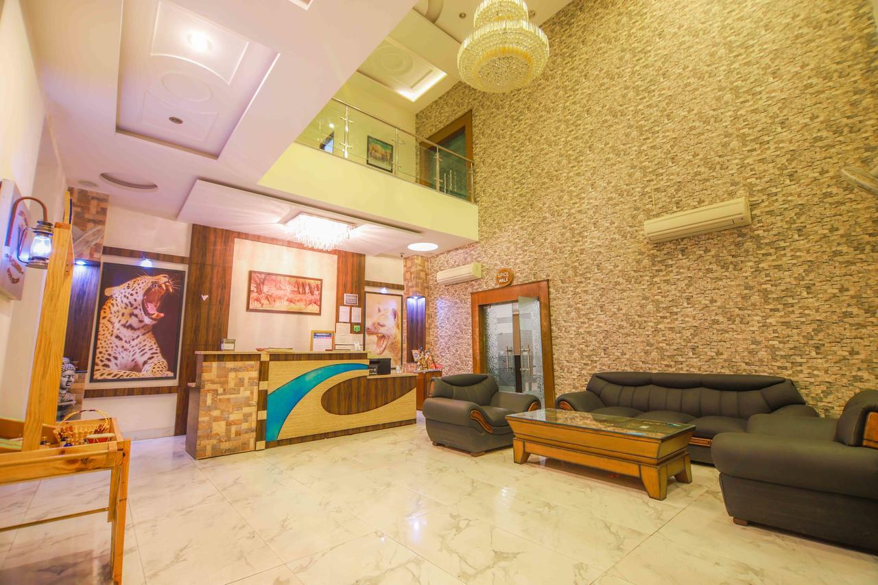 V Resorts Rajaji National Park ริชิเคช ภายนอก รูปภาพ