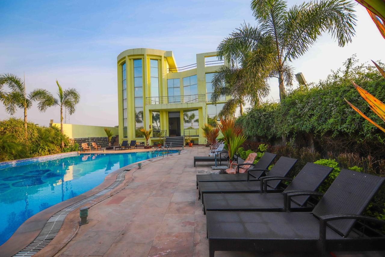 V Resorts Rajaji National Park ริชิเคช ภายนอก รูปภาพ